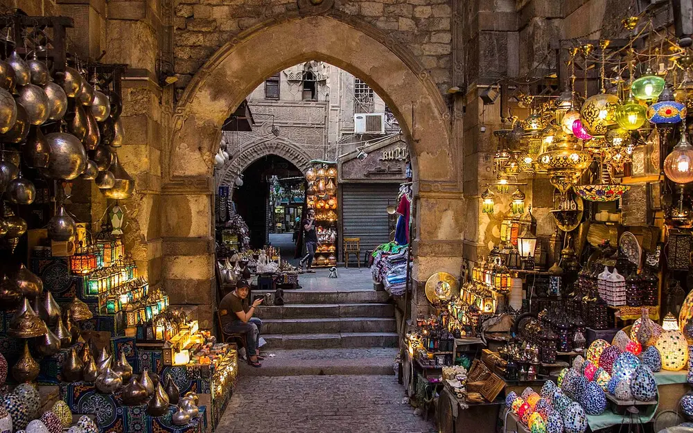 Khan El-Khalili & El-Moez Street